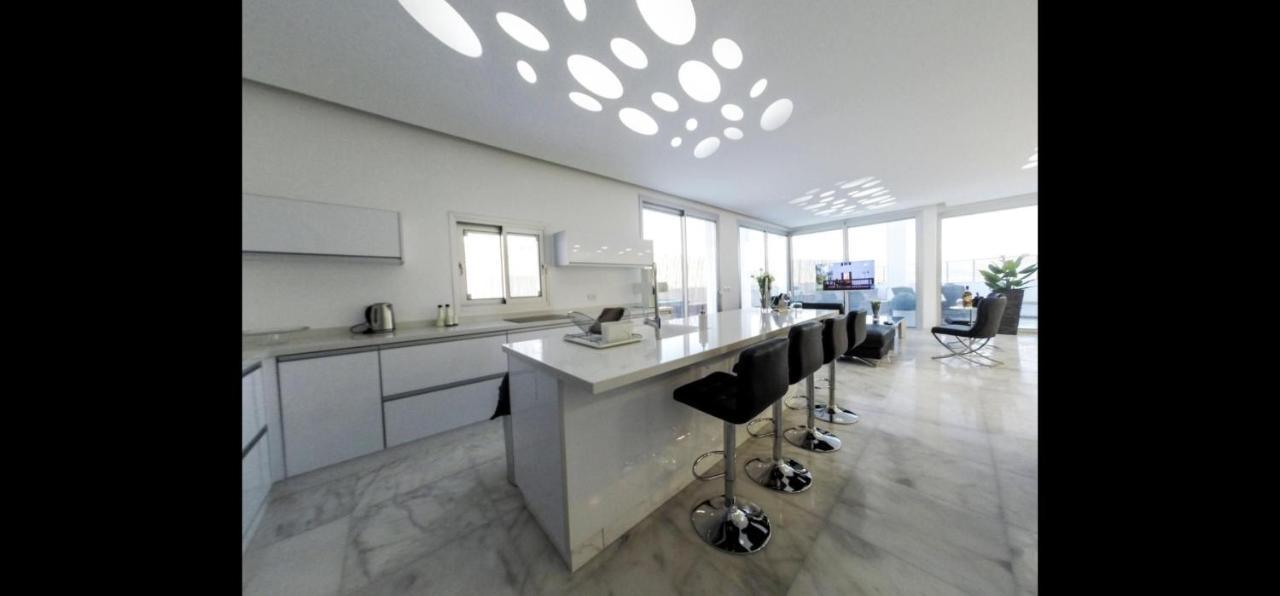 Villa Royal Comfort - Top Holiday Resort Heated Pool & Jucuzzi Eilat Exteriör bild