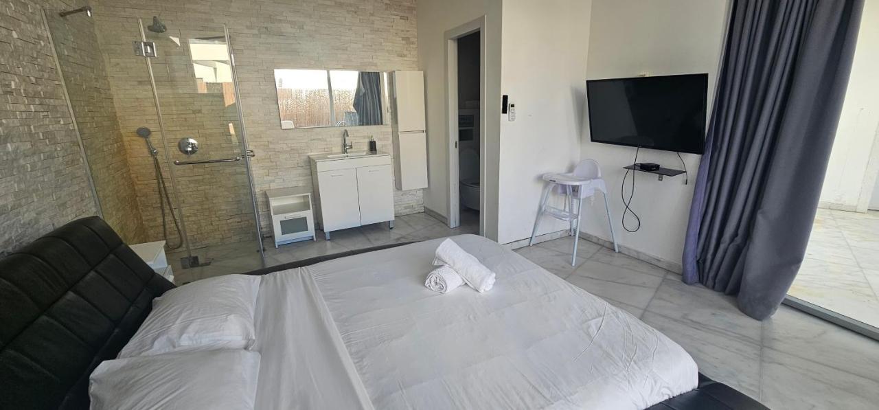 Villa Royal Comfort - Top Holiday Resort Heated Pool & Jucuzzi Eilat Exteriör bild